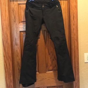 Women’s snow pants